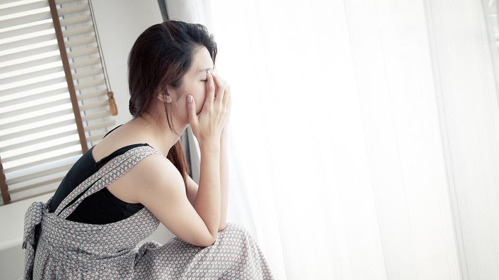 Henkinen väkivalta on manipulointia, jonka tavoitteena on saada ihminen epäilemään itseään.