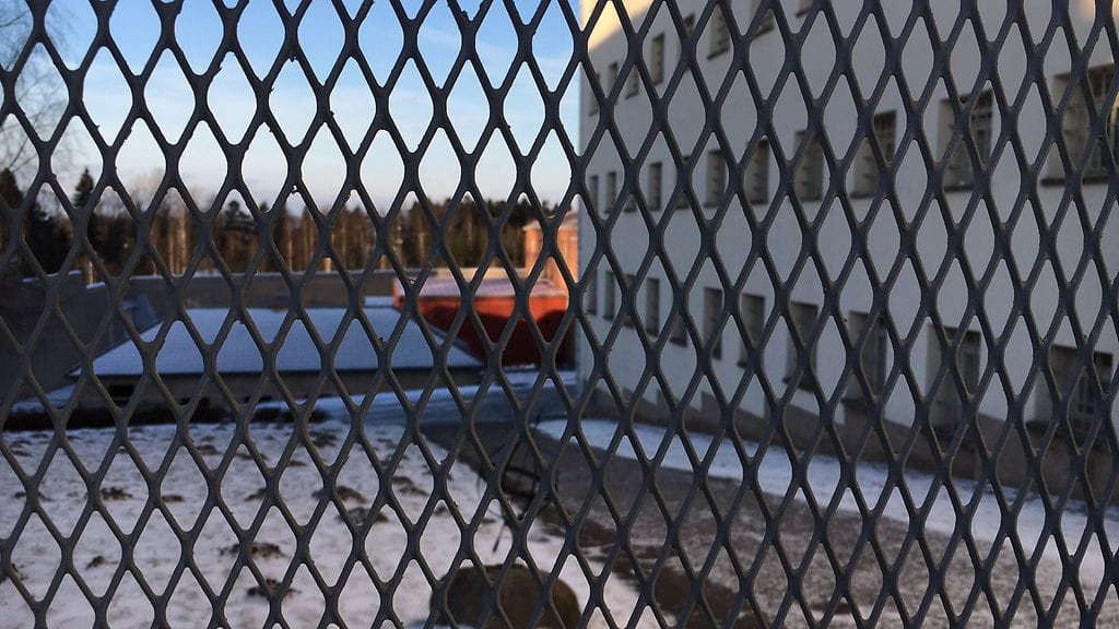 Turun puukottajan todennäköinen sijoituspaikka on joko Turun tai Riihimäen vankila (kuvassa).