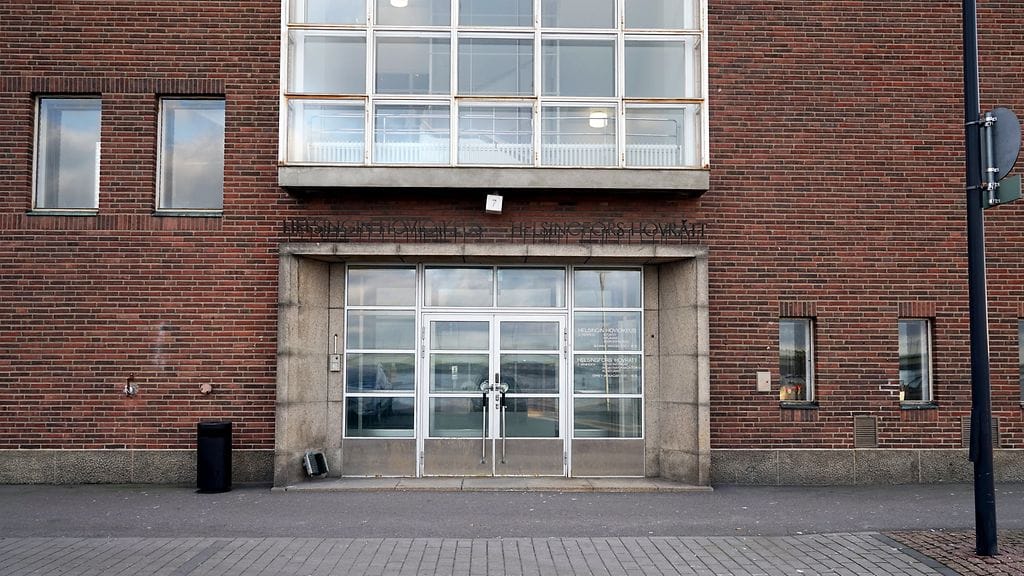 Helsingin hovioikeus on päättänyt vapauttaa vasaramurhasta tuomitun miehen.