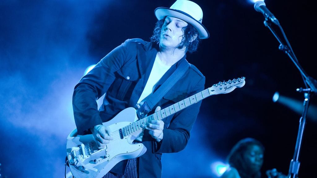 Jack White kuvattuna esiintymässä Austin City Limits -festivaaleilla syksyllä 2012.