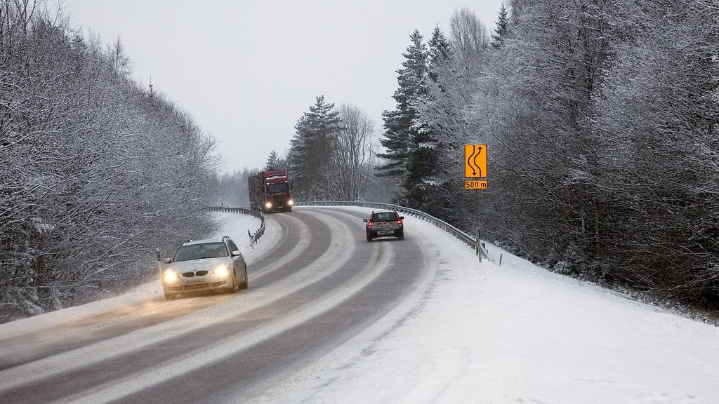 Onnettomuus sattui Tanhuhovin kohdalla noin kilometri Lohjan paloasemalta Hangon suuntaan.
