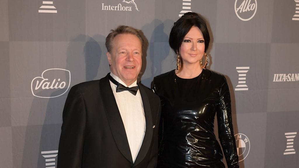 Elina Kiikon asu oli tehty vinyylistä.