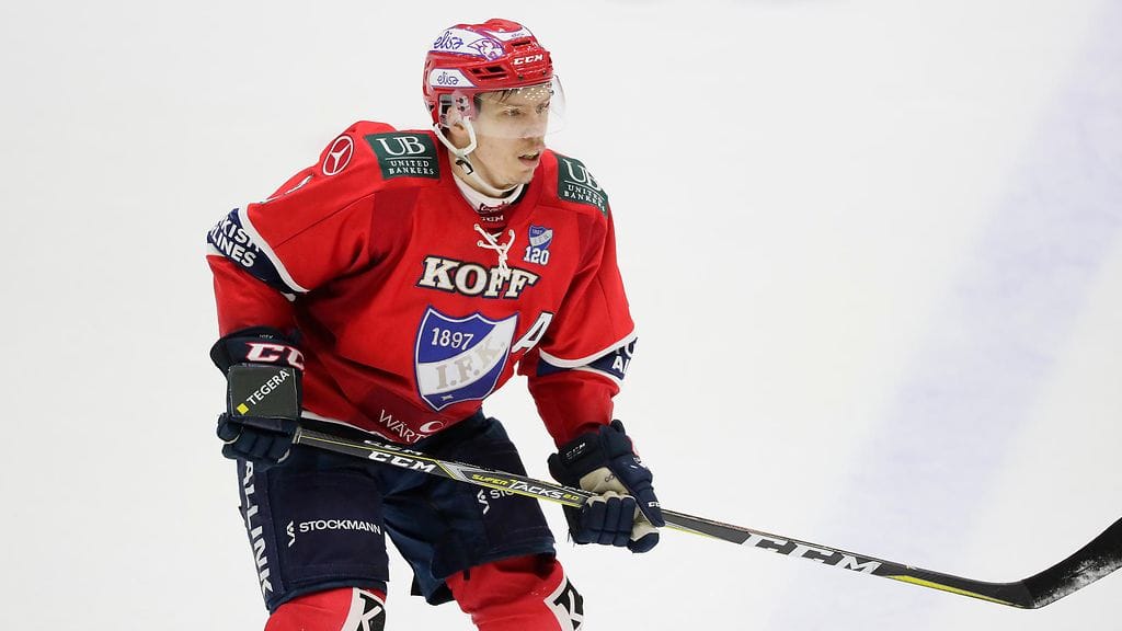 Ville Varakkaan taklaus johti ulosajoon.