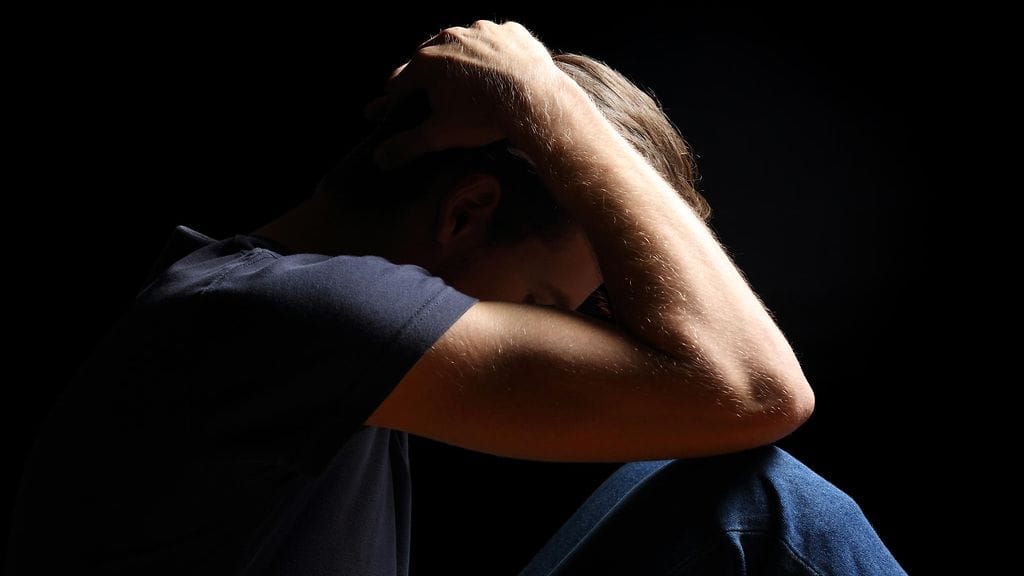 Yhdysvaltalaistutkimuksessa havaittiin, että itsemurhariski oli suurempi seksuaalivähemmistöihin kuuluvilla nuorilla. Kuvituskuva. Kuvan henkilö ei liity juttuun.