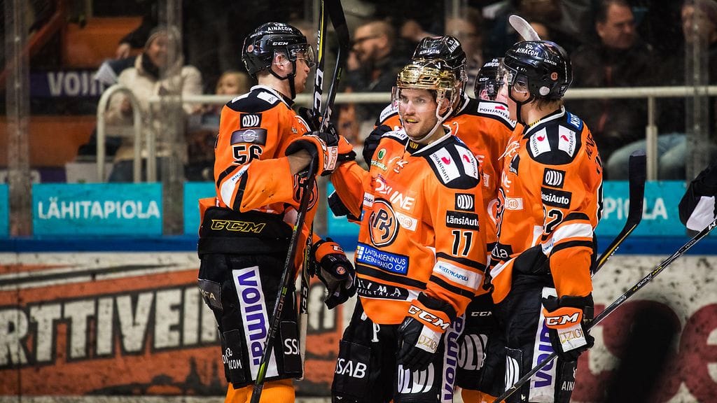 HPK juhli voittoa Sportista.