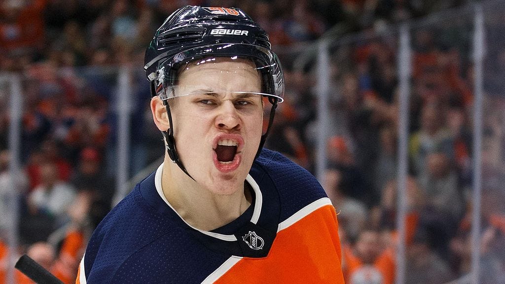 Jesse Puljujärvi loisti Edmonton–Vancouver-ottelun ykköstähtenä.