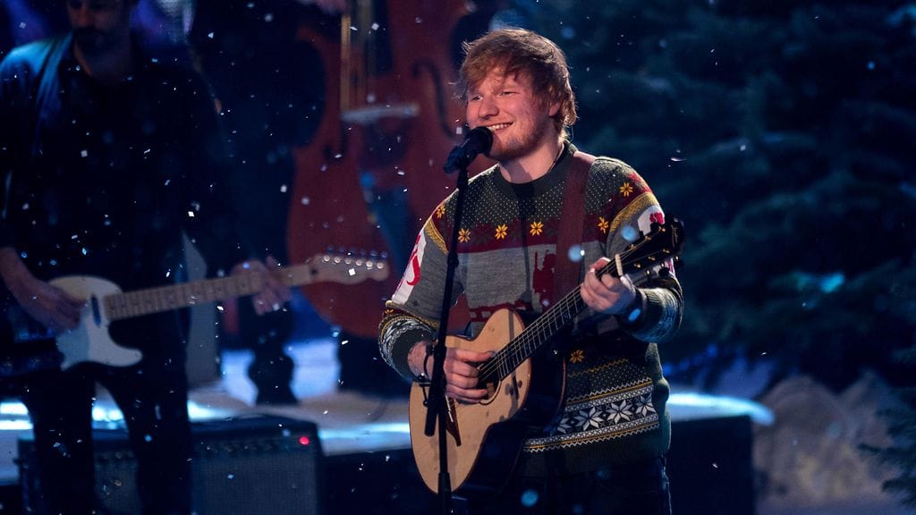 Ed Sheeran kihlasi tyttöystävänsä Cherry Seabornin.
