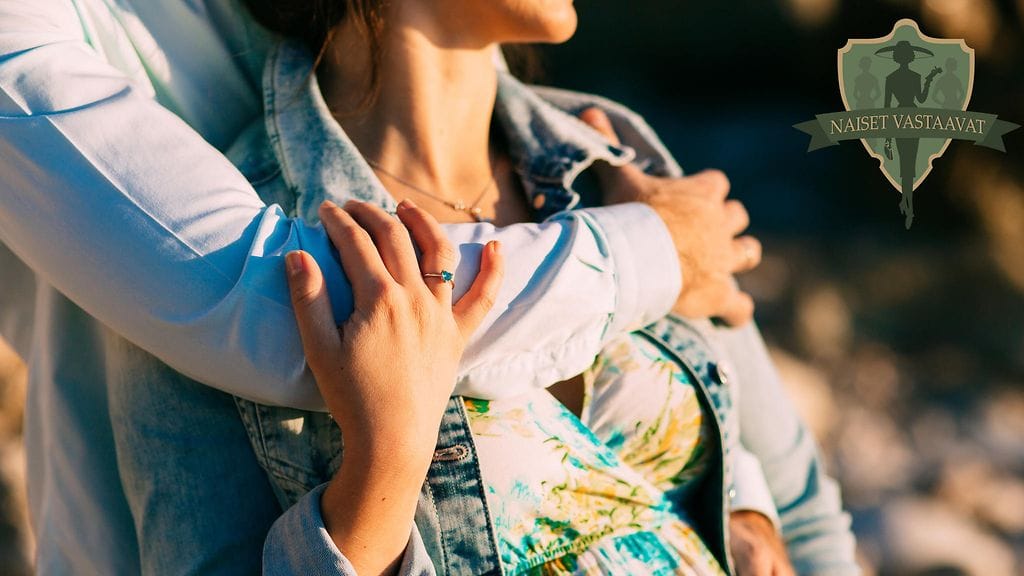 Juttusarjassa naiset vastaavat joka viikko lukijoiden kysymyksiin.