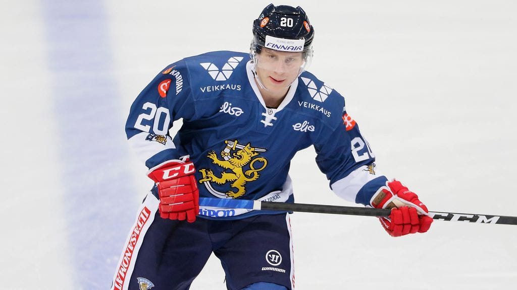 Eeli Tolvanen teki A-maajoukkuedebyyttinsä marraskuun Karjala-turnauksessa. Nyt edessä ovat hyökkääjälupauksen ensimmäiset aikuisten arvokisat, Pyeongchangin talviolympialaiset.