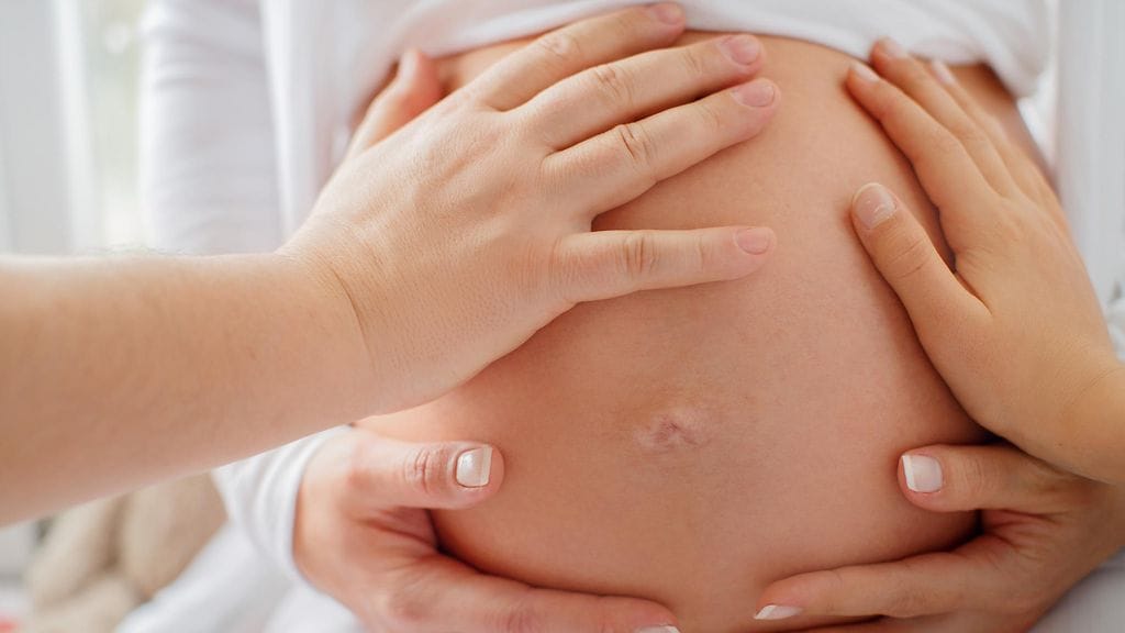 Sijaissynnyttäjän avulla syntynyt poika ei koskaan ehtinyt tavata äitiään.