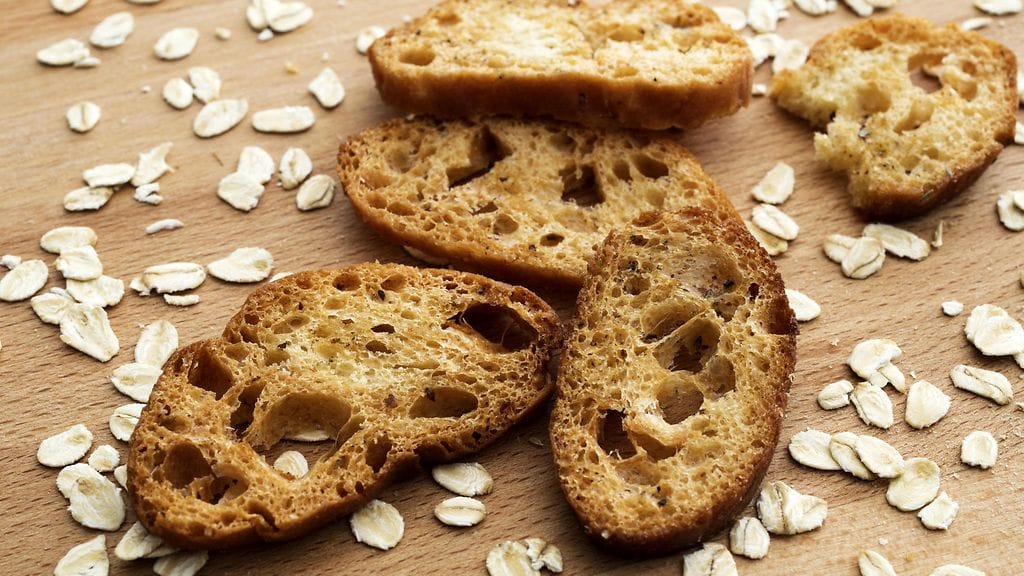 Kolmasosa suomalaisista kertoo ostavansa kauraleipää viikoittain.