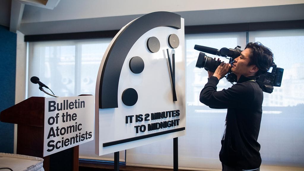 Tuomiopäivän kello osoittaa nyt kahta minuuttia vaille puolta yötä.