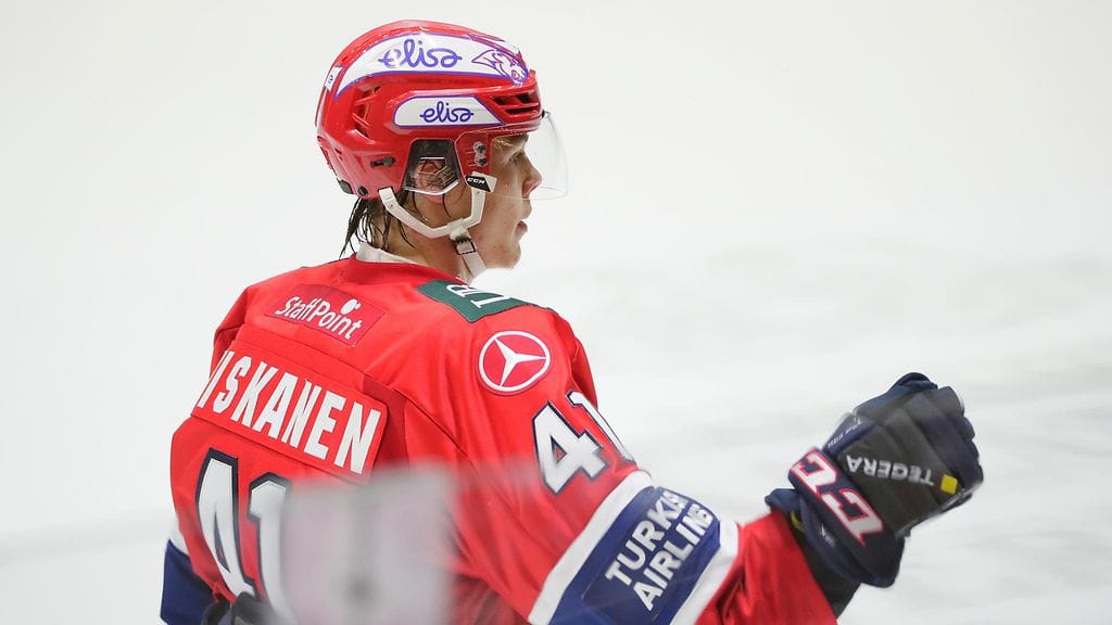 Miro Heiskanen viimeisteli komean osuman.