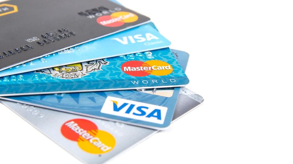 Mastercardin käyttäjät voivat vuoden 2019 huhtikuusta lähtien varmentaa korttimaksunsa myös sormenjäljellään tai kasvojentunnistuksen avulla.