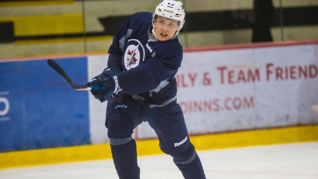Kristian Vesalainen oli viime kesänä Winnipeg Jetsin NHL-kehitysleirille.