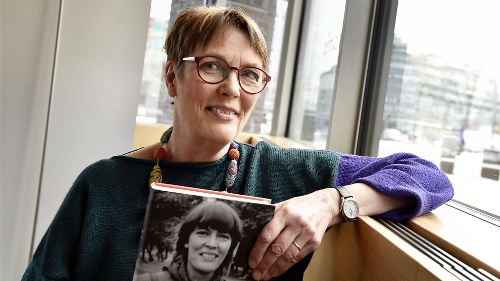 Kansanedustaja Satu Hassi salasi vuosien ajan tulleensa raiskatuksi.