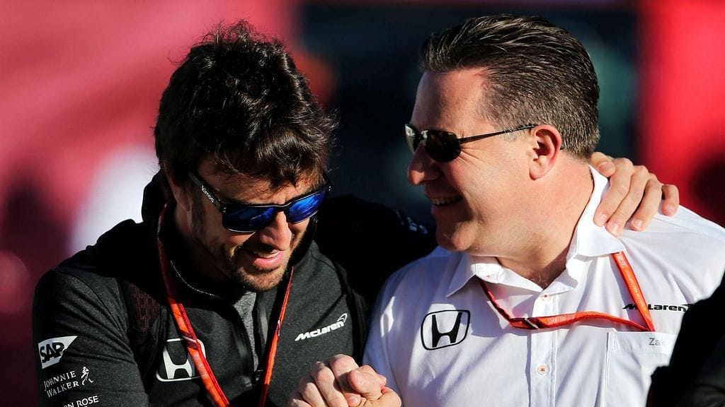 Fernando Alonso ja Zak Brown.