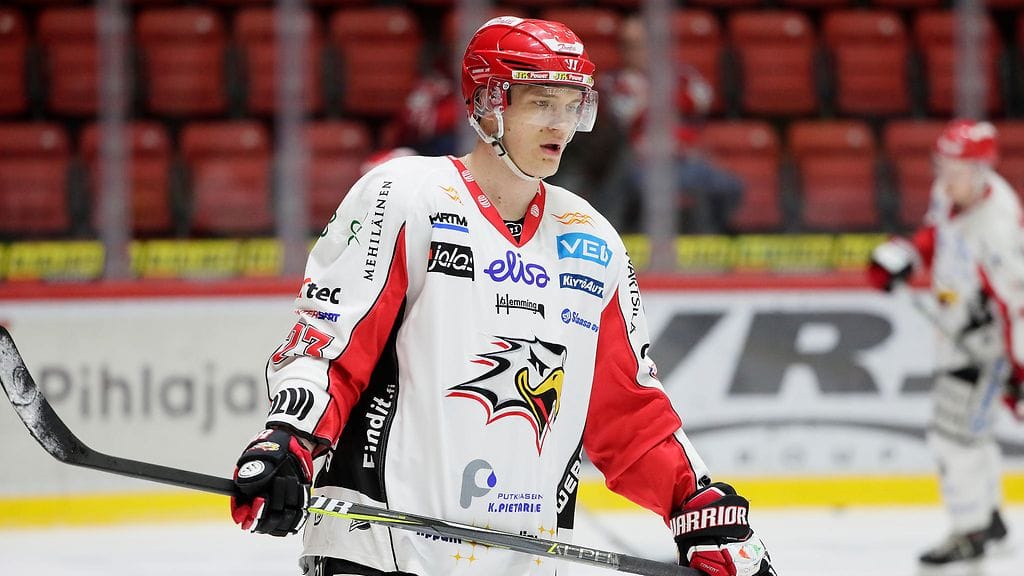 Olavi Vauhkonen jatkaa Sportissa myös ensi kaudella.