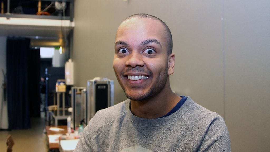 Ernest Lawson on joutunut tiukkoihin tilanteisiin sketsihahmonsa Ansa Kynttilän kanssa.