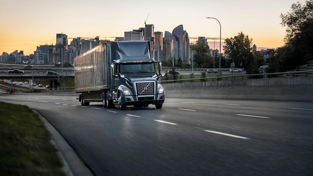 Volvon sähkörekka saapuu myyntiin ensi vuonna. Kuvassa dieselkäyttöinen Volvo.