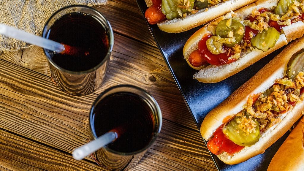 Riskiä lisäsivät muun muassa liha, teollisesti prosessoidut viljat sekä sokeroidut virvoitusjuomat. Kuvituskuva.