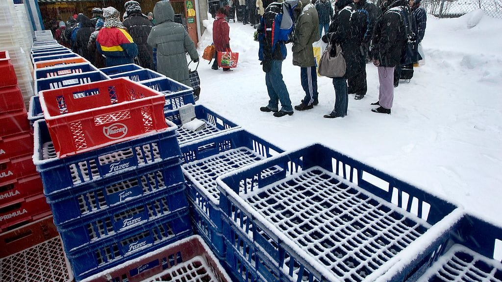 AOP leipäjono ruoka-apu köyhyys köyhä vähävarainen jakelu