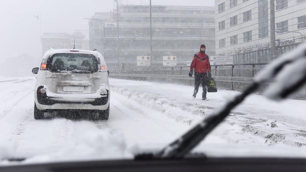 Vuonna 2016 liikennevakuutuksesta korvattiin lähes 100 000 liikennevahinkoa.