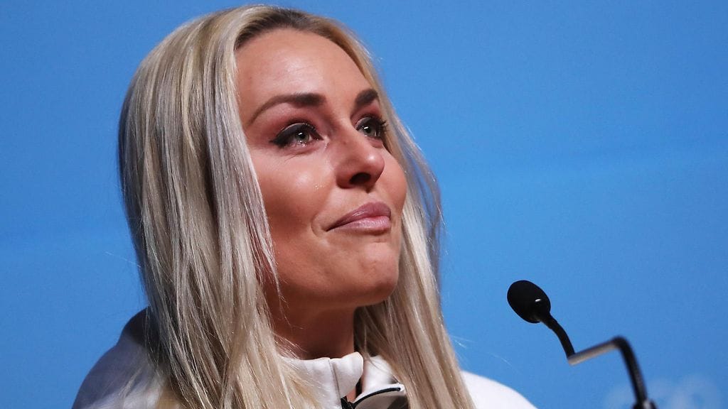 Kyyneleet tulivat lehdistötilaisuudessa Lindsey Vonnin silmiin.