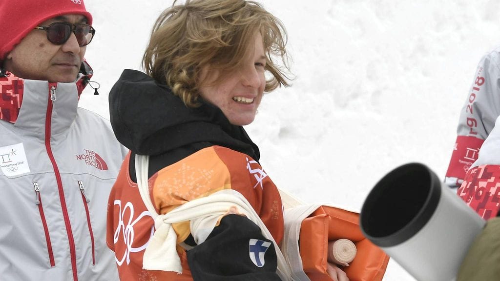 Rene Rinnekangas mursi ranteensa slopestylen karsinnassa.