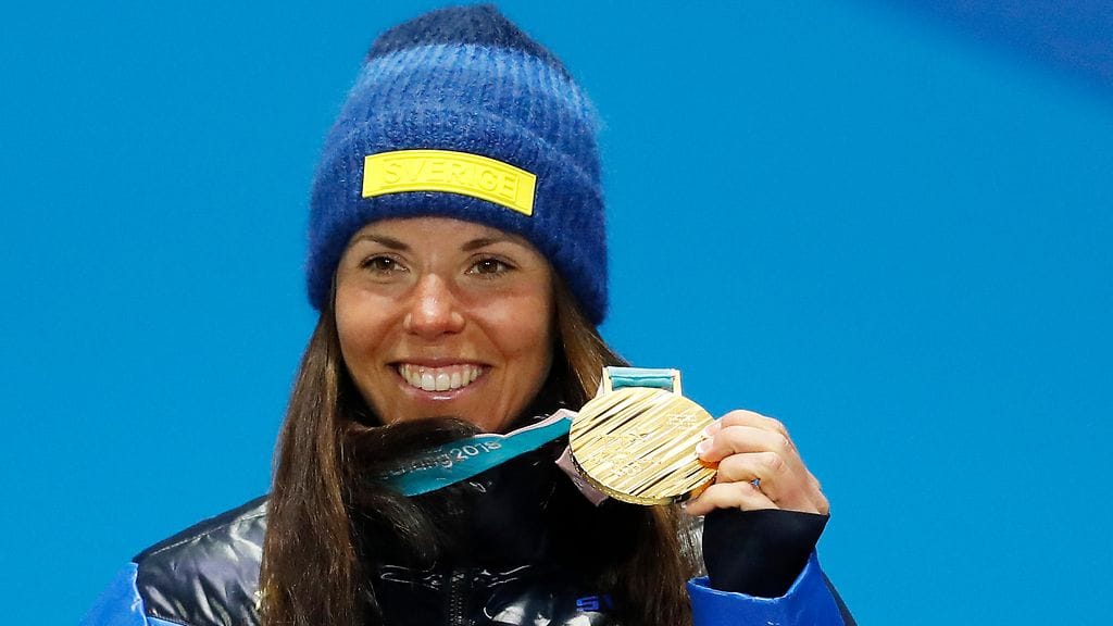 Charlotte Kalla voitti olympiakultaa yhdistelmähiihdossa.