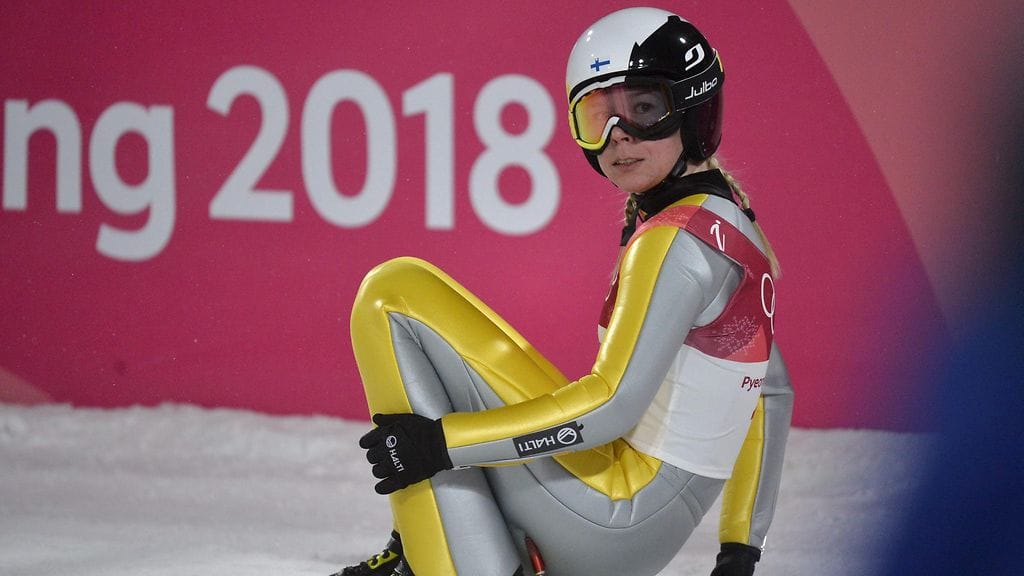 Julia Kykkänen ruoti tekemisiään kriittisesti.