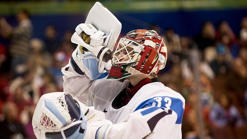 Niklas Bäckström muistuttaa, että täytyy olla kova urheilija päästäkseen osallistumaan olympialaisiin.
