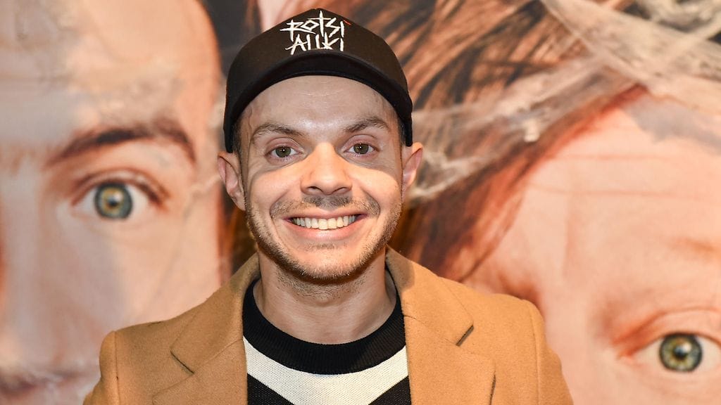 Uniikkina musiikkia tekevä Dan Tolppanen on yksi 7 veljestä - 20 vuotta Rähinää -kirjan keskushahmoista.