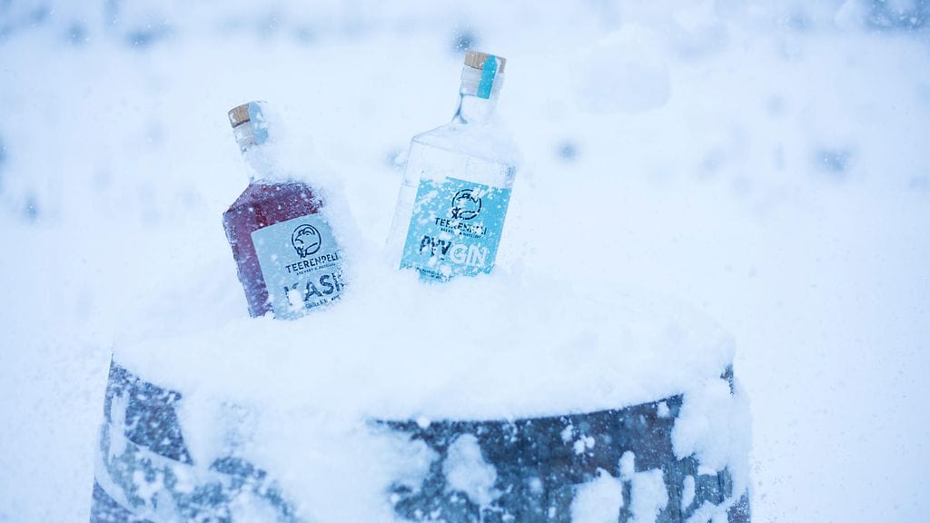 Teerenpelin Tislaamon viskiä ja giniä on lähetetty myyntiin nyt myös Yhdysvaltoihin.