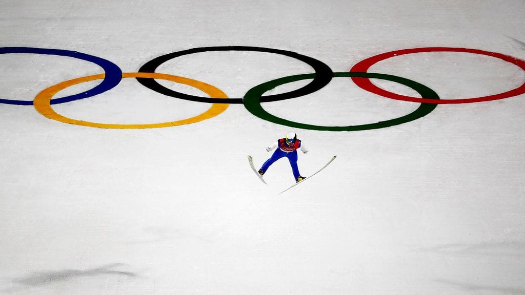 Janne Ahonen suurmäen kisassa lauantaina.