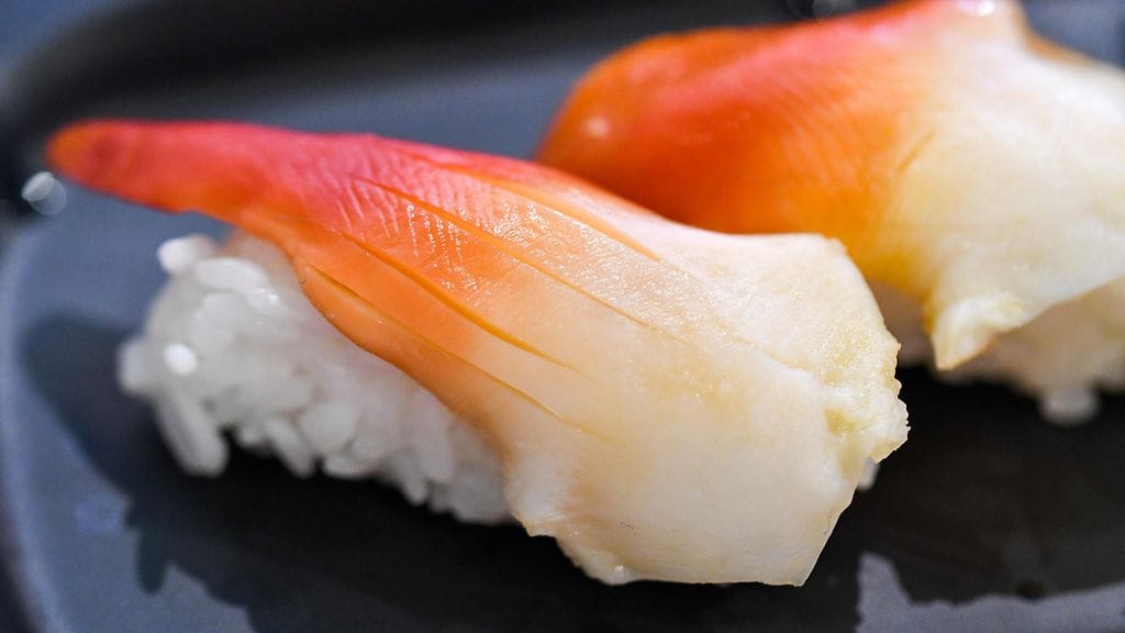 Video simpukka-sushista on herättänyt mielenkiintoa Twitterissä.