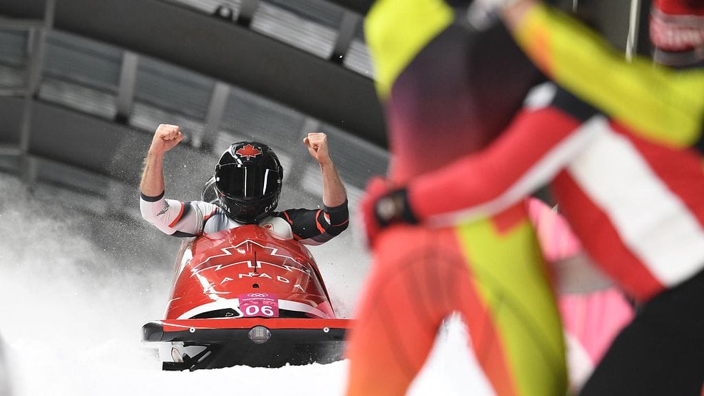 Rattikelkkailukultaa miesten kaksikossa juhlivat sekä Kanada että Saksa.