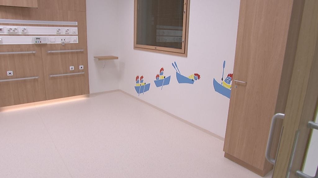 1902-1900-LASTENSAIRAALA.transfer_frame_2109