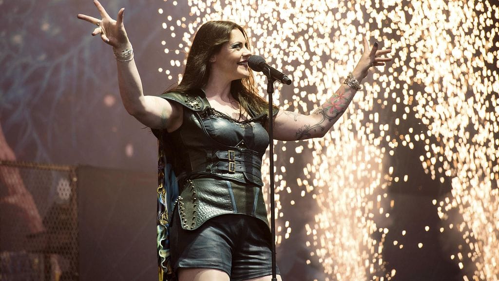 Floor Jansen on onnellinen toisen lapsen odotuksesta.