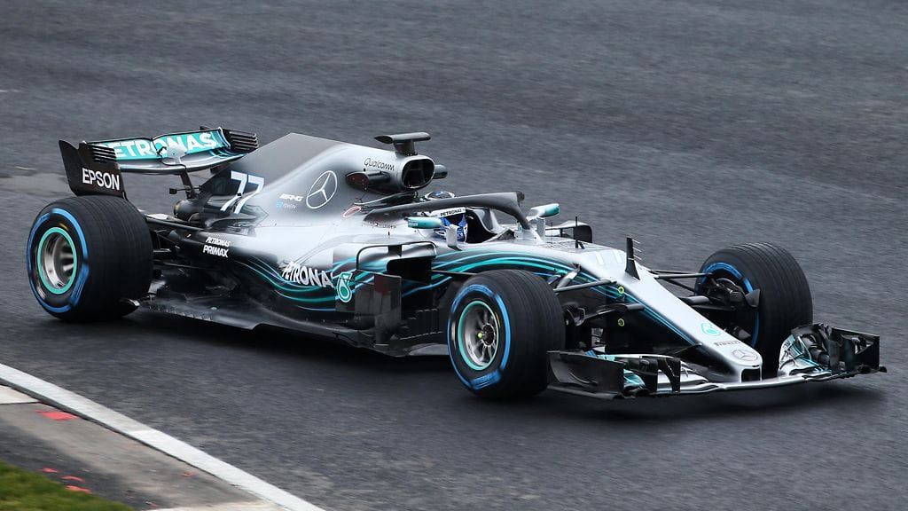 Valtteri Bottas pääsi ajamaan muutaman kierroksen tuliterällä Mercedes W09:llä.
