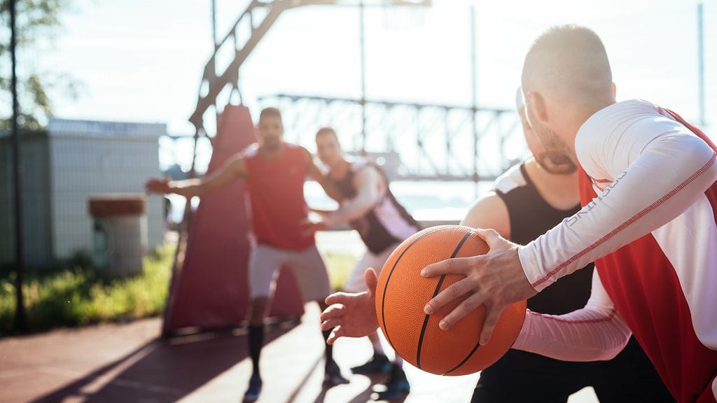 miehet, koripallo