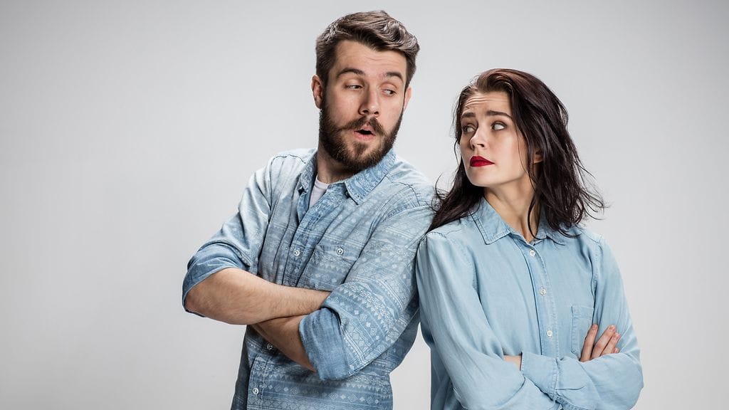 Kyselyn mukaan miehet valehtelevat kaksi kertaa useammin kuin naiset. Kuvituskuva.