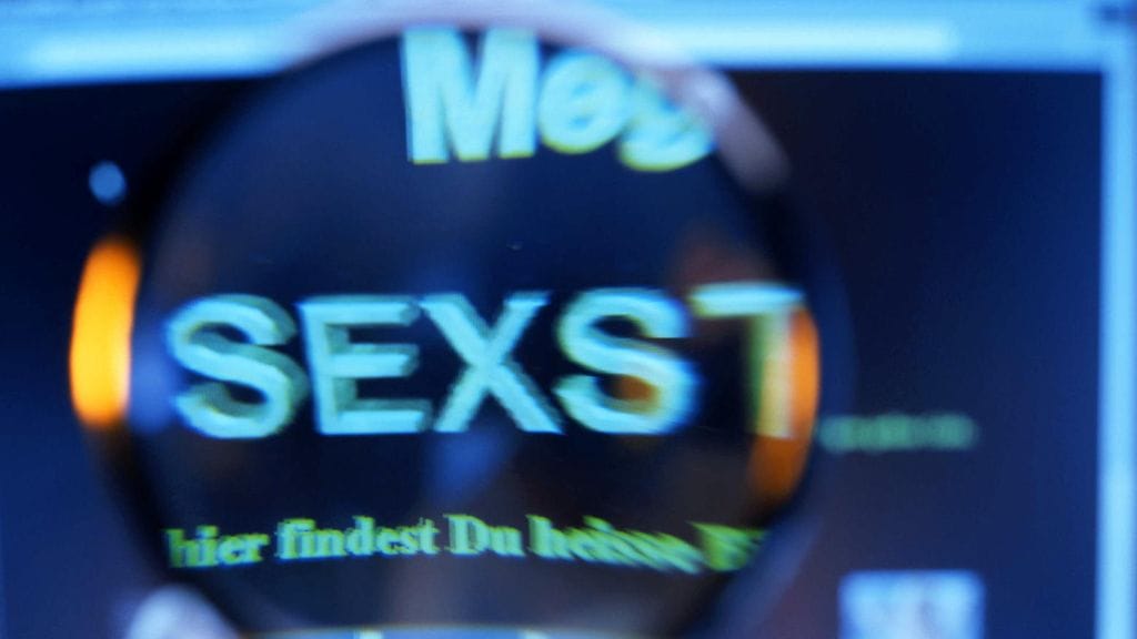 Kuvituskuva. Miehen koneelta löytyneet pornotiedostot aiheuttivat ranskalaismiehen irtisanomisen.