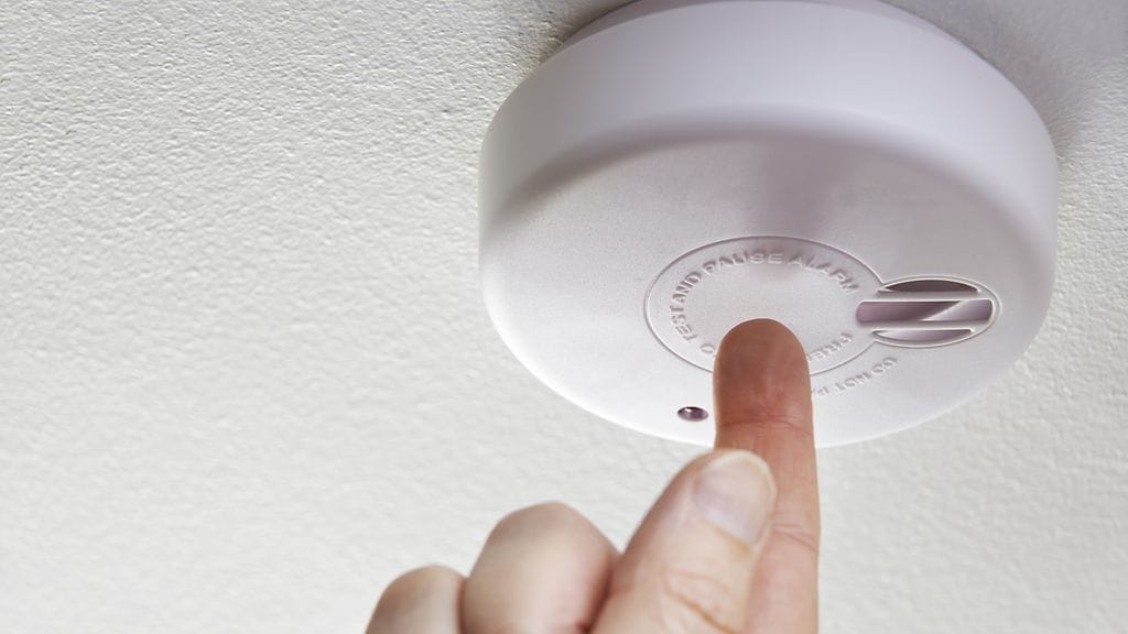 Palovaroittimen toiminta tulisi tarkistaa säännöllisesti.