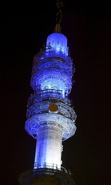 Linkkitorni viron värit yle