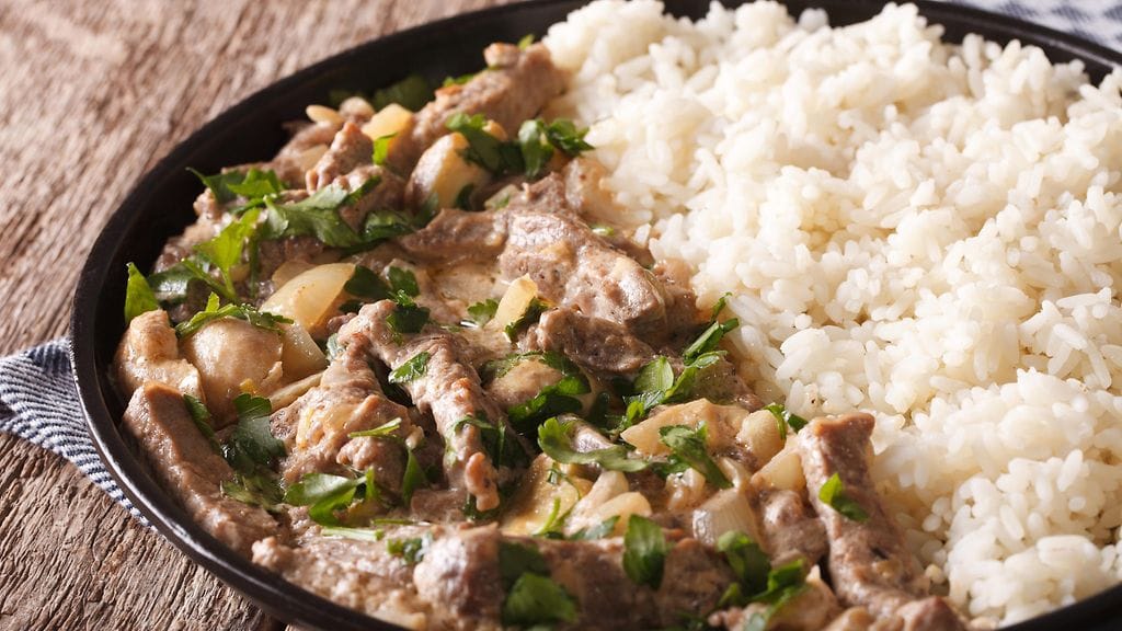 Lihasuikaleista valmistettu stroganoff on unohduksiin jäänyt klassikko.