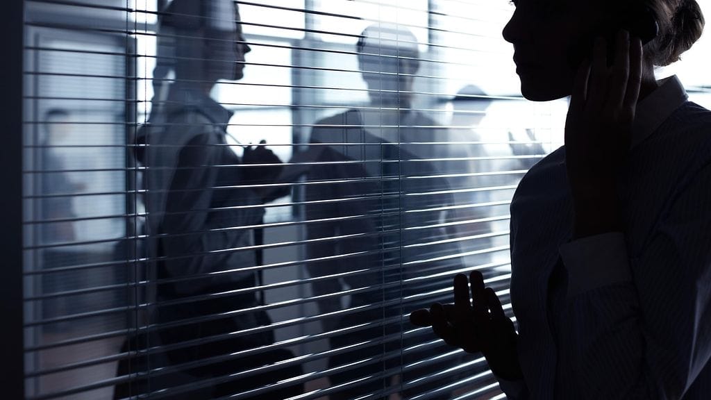 Palkankorotusta harvemmin tarjotaan – sitä pitää itse osata pyytää.