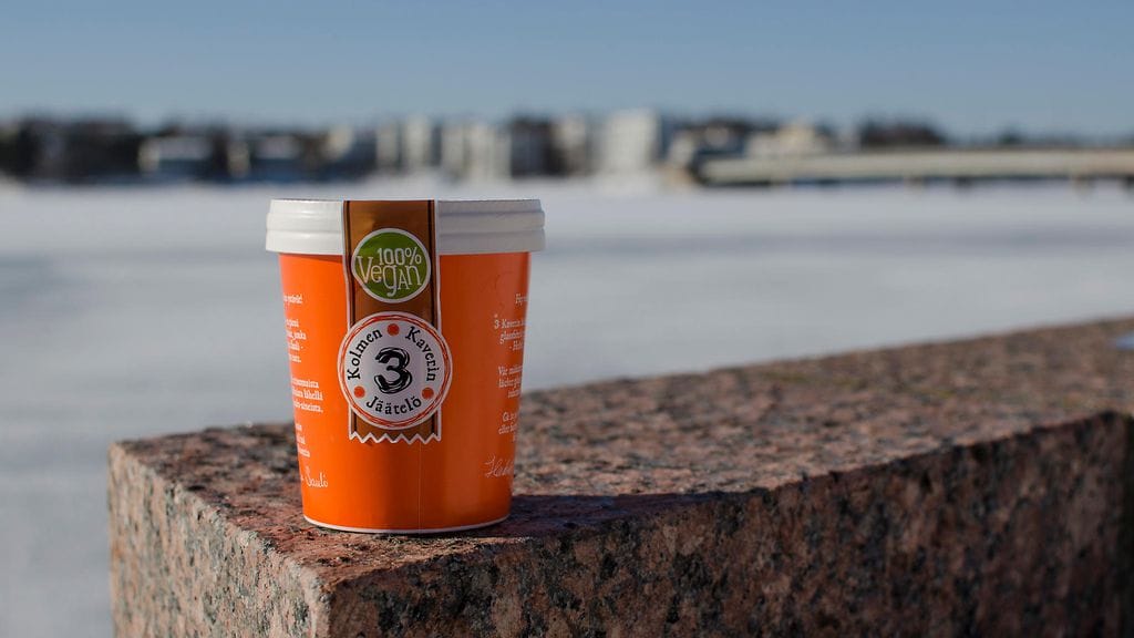 Vegaanijäätelö Suklaa&Pähkinäkinuski palkittiin viikonloppuna vuoden jäätlönä.