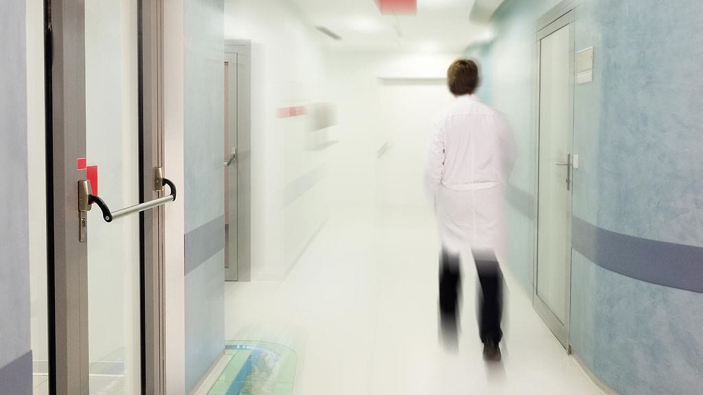 Lääkelistoja käytetään eniten vuodeosastoilla ja kotihoidossa. Nyt järjestelmävirheen takia virheellisiä lääkelistoja on yli tuhannella potilaalla.