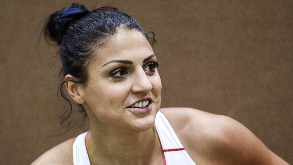 Nooralotta Neziri uskoo pystyvänsä tasapainoisella juoksun alulla kauden parhaaseensa yleisurheilun MM-hallikilpailuissa.